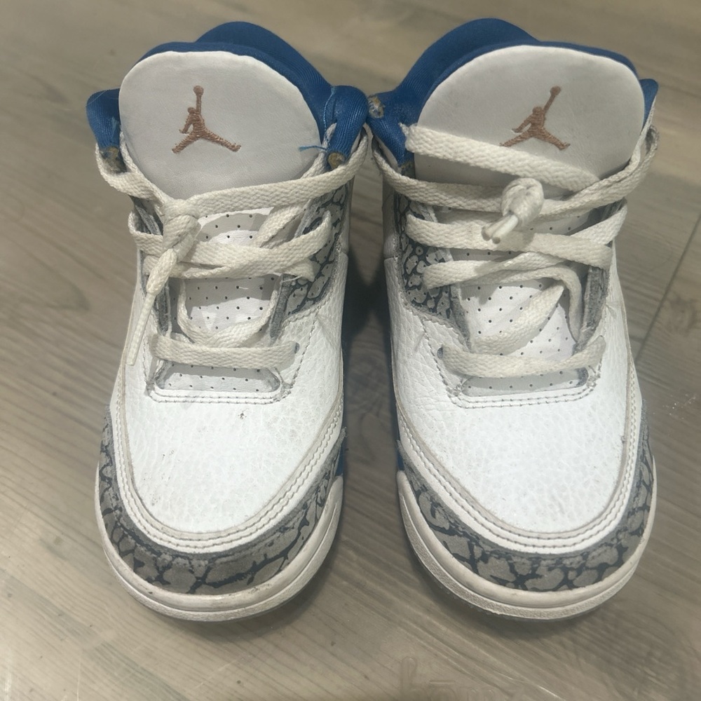 Jordan Kids Sneakers in White and Blue with Gray Accents